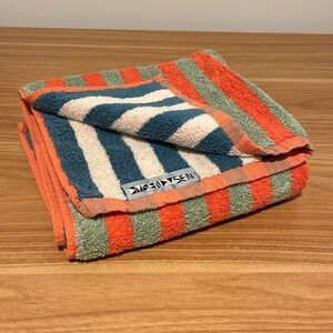 Dusen Dusen Hand Towel